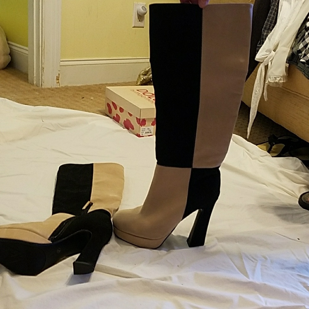 Platform boots - Picture 2 of 2